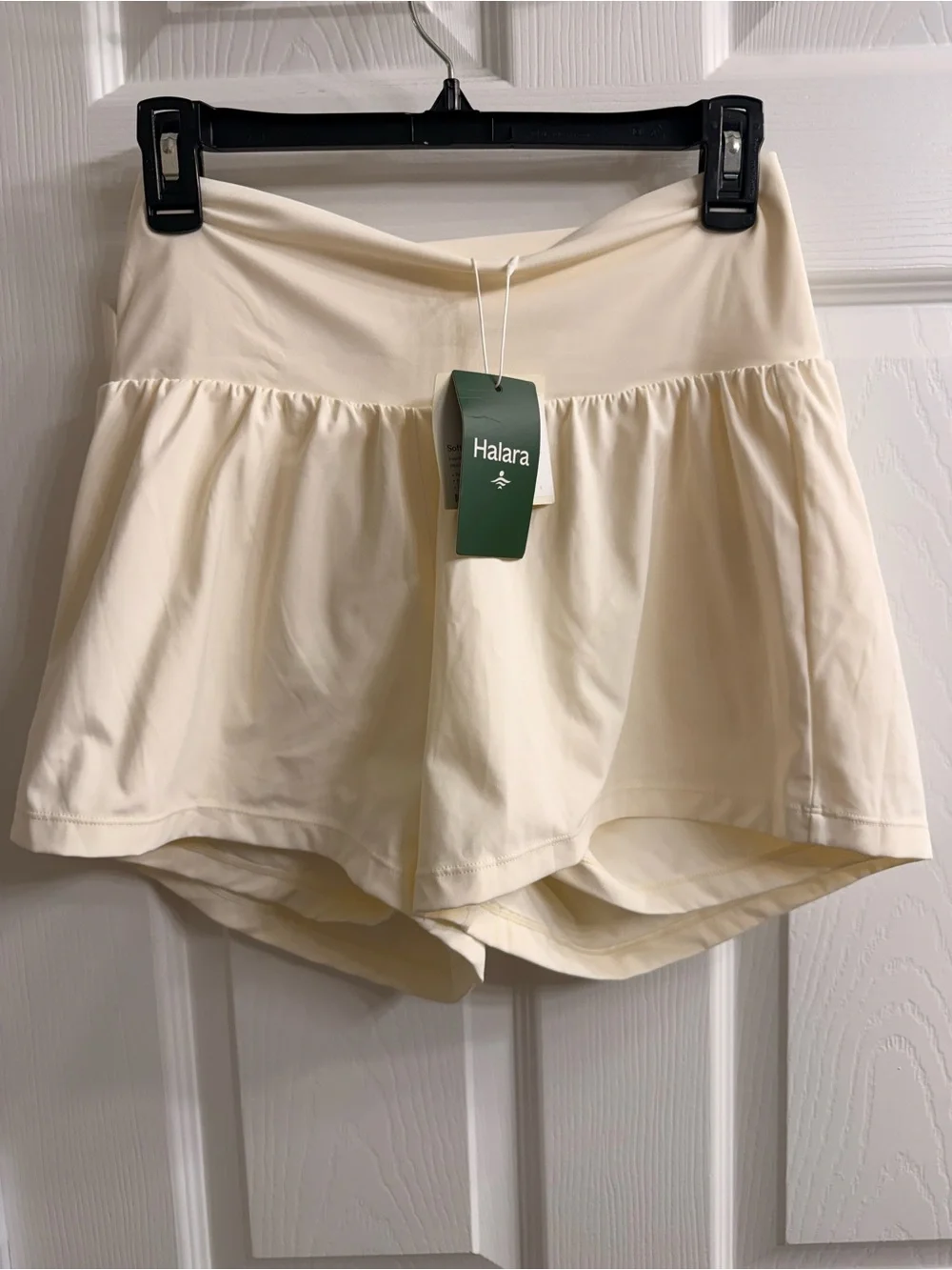 Halara Women's Cream Active Sk Shorts